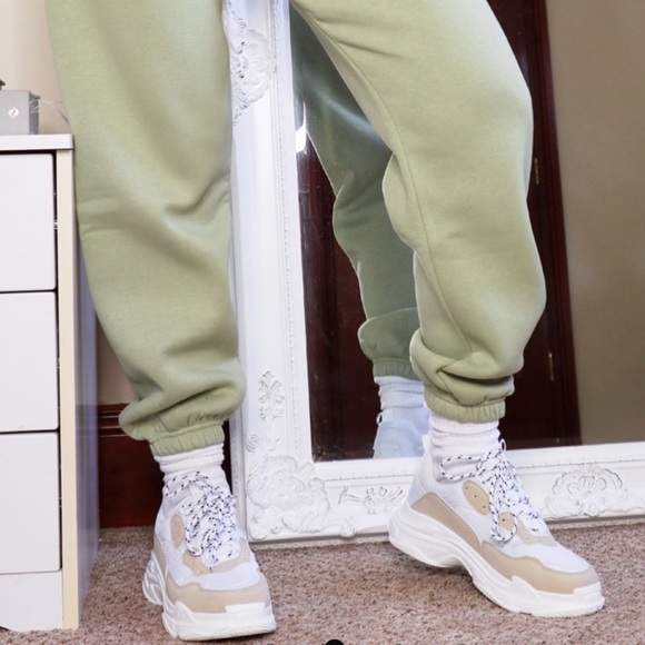 Meet your Posher, Rimi - Picture 1 of 1